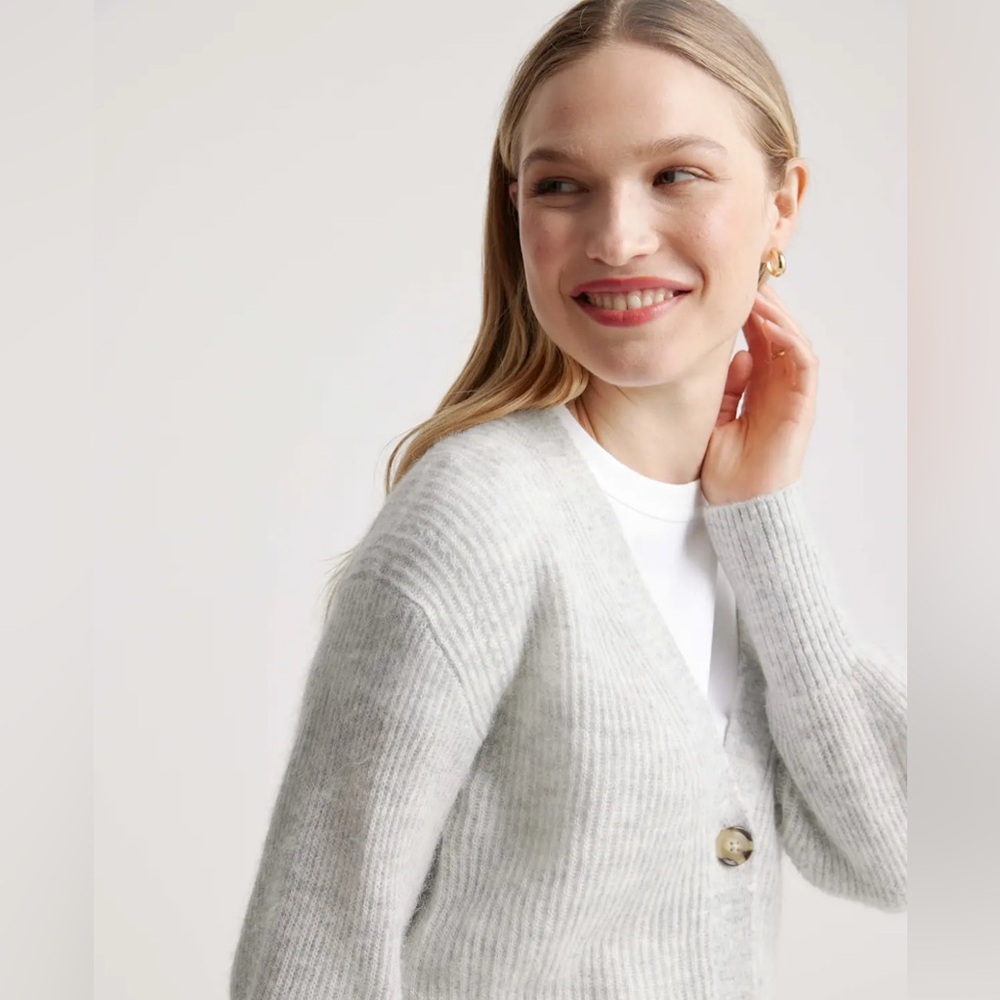 Quince baby alpaca wool cropped cardigan - Picture 2 of 12